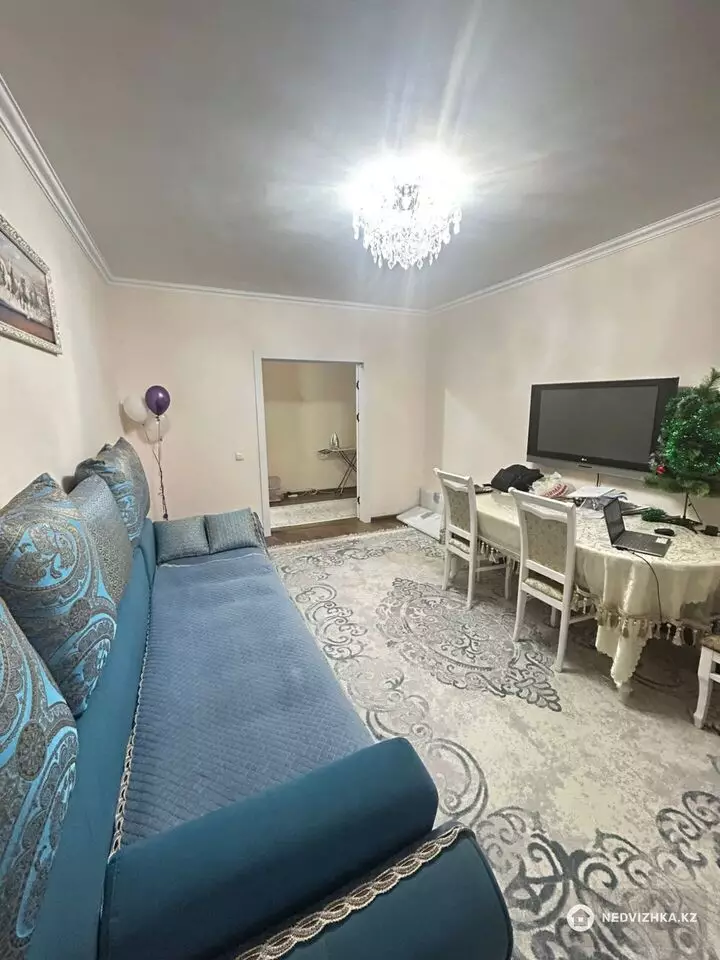 3-комнатная квартира, этаж 15 из 16, 90 м², фотография 2