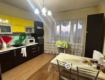 3-бөлмелі пәтер, қабат 15 барлық қабат саны 16, 90 м², 9-нобай