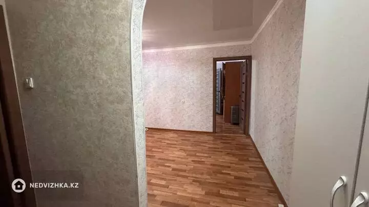 2-комнатная квартира, этаж 5 из 5, 56 м², фотография 5