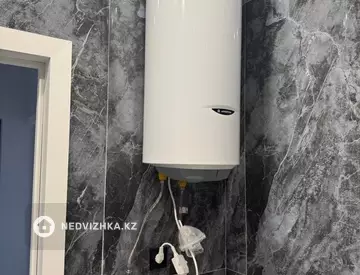 1-комнатная квартира, этаж 10 из 10, 40 м²