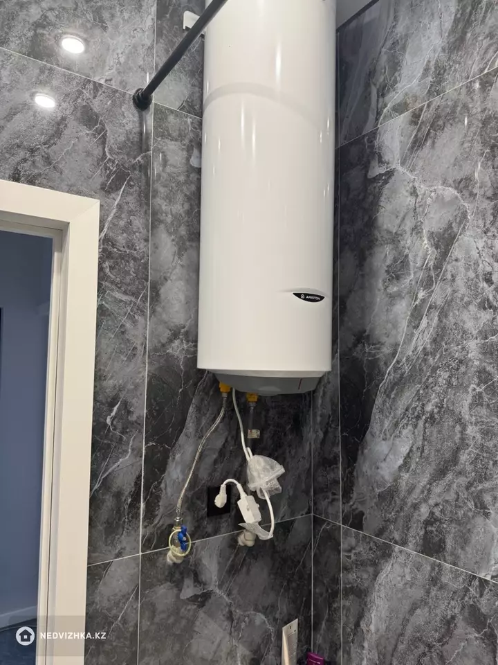1-комнатная квартира, этаж 10 из 10, 40 м², 2-фотосурет