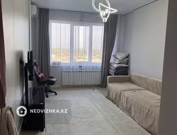 1-комнатная квартира, этаж 10 из 10, 40 м²