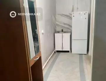 1-комнатная квартира, этаж 1 из 5, 32 м², миниатюра 1