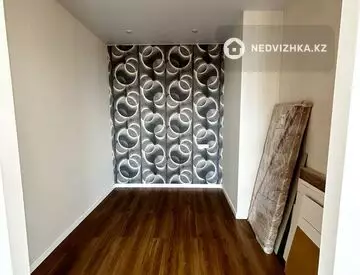 2-комнатная квартира, этаж 12 из 12, 42 м², миниатюра 4