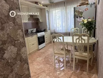 2-комнатная квартира, этаж 3 из 5, 56 м²