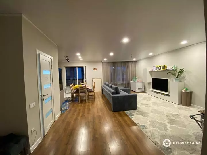 3-комнатная квартира, этаж 3 из 5, 96 м²