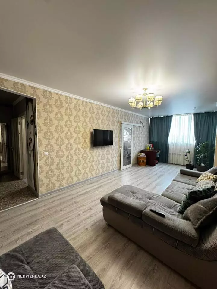 2-комнатная квартира, этаж 9 из 16, 69 м², фотография 5
