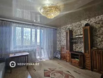 2-комнатная квартира, этаж 3 из 9, 54 м², миниатюра 2