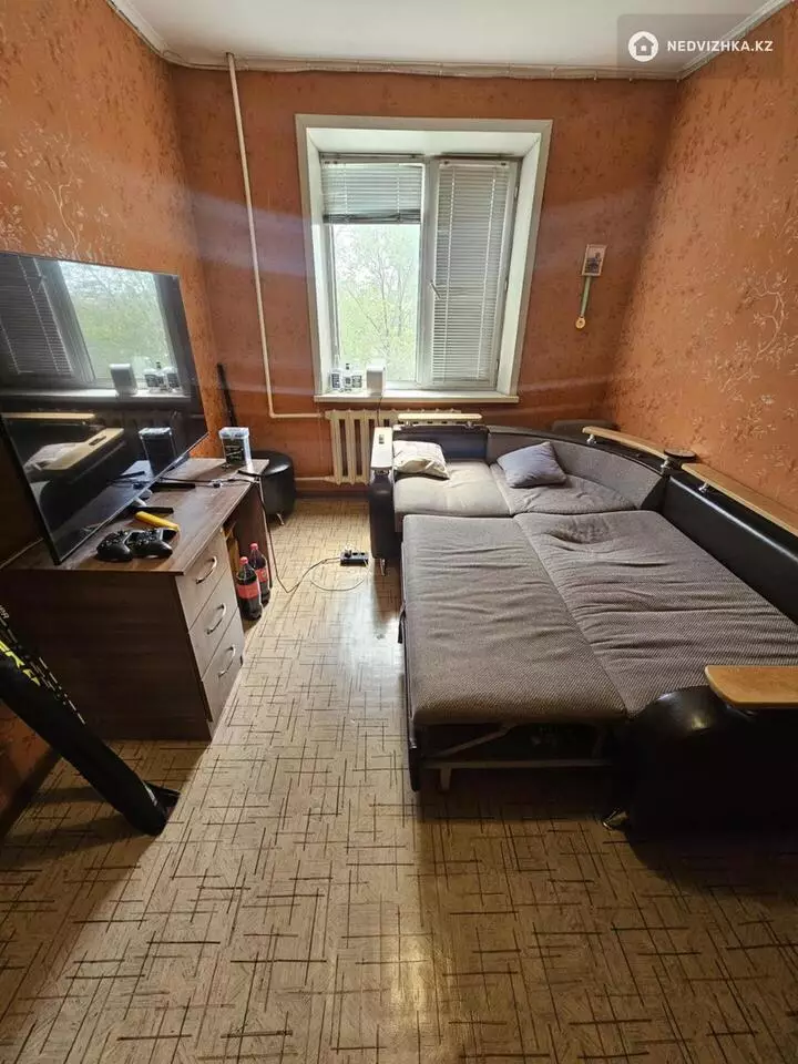 2-комнатная квартира, этаж 3 из 9, 54 м², фотография 4