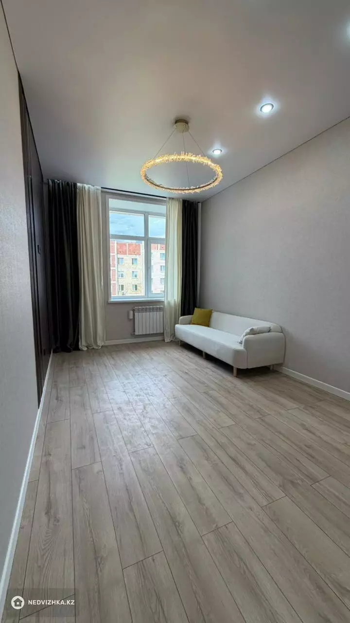 2-комнатная квартира, этаж 6 из 10, 43 м², фотография 3