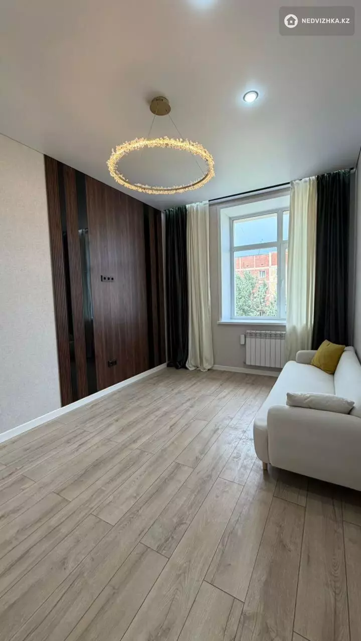 2-комнатная квартира, этаж 6 из 10, 43 м², фотография 4