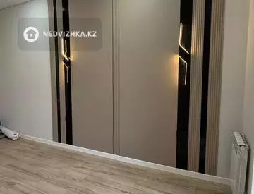 2-комнатная квартира, этаж 6 из 10, 43 м², миниатюра 10