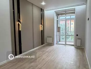 2-комнатная квартира, этаж 6 из 10, 43 м², миниатюра 11