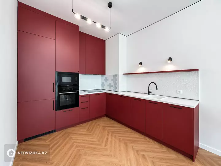 2-комнатная квартира, этаж 7 из 9, 64 м², фотография 3