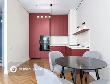 2-комнатная квартира, этаж 7 из 9, 64 м², миниатюра 2