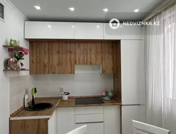2-комнатная квартира, этаж 4 из 12, 58 м², На длительный срок
