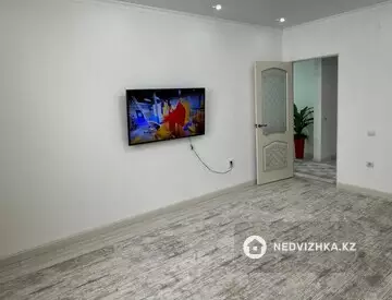2-комнатная квартира, этаж 4 из 12, 58 м², На длительный срок, миниатюра 7