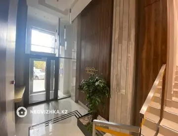 3-комнатная квартира, этаж 2 из 12, 113 м², миниатюра 5