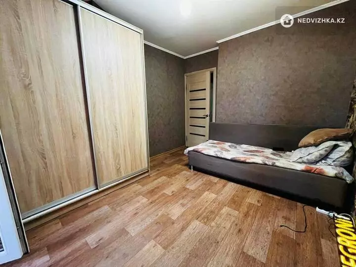 3-комнатная квартира, этаж 5 из 5, 68 м², фотография 2