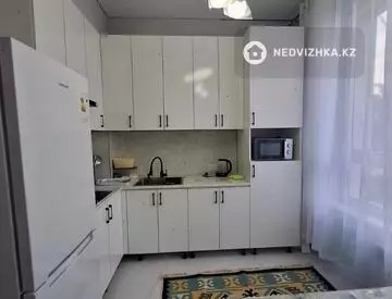 1-комнатная квартира, этаж 1 из 16, 50 м², На длительный срок