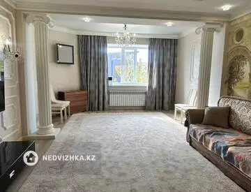 3-комнатная квартира, этаж 2 из 5, 131 м², миниатюра 6