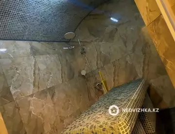 10-комнатный дом, 9 соток, 520 м², На длительный срок