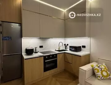 2-комнатная квартира, этаж 7 из 18, 43 м², Посуточно