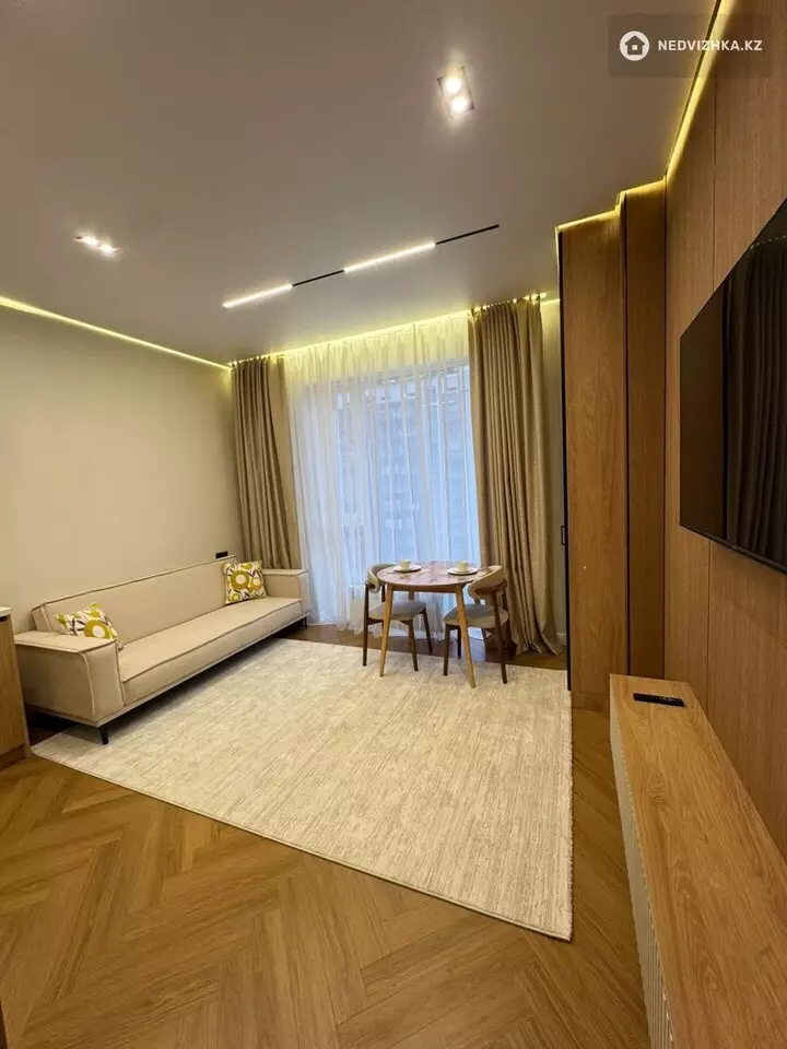 2-комнатная квартира, этаж 7 из 18, 43 м², Посуточно, фотография 4