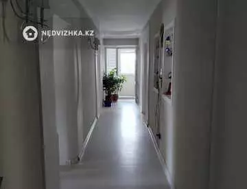 5-комнатная квартира, этаж 4 из 9, 131 м²