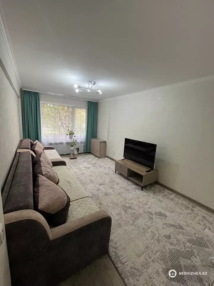 2-комнатная квартира, этаж 1 из 5, 48 м², фотография 2