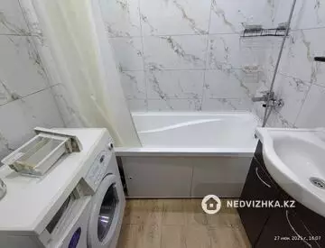 2-бөлмелі пәтер, қабат 10 барлық қабат саны 10, 50 м², На длительный срок, 6-нобай