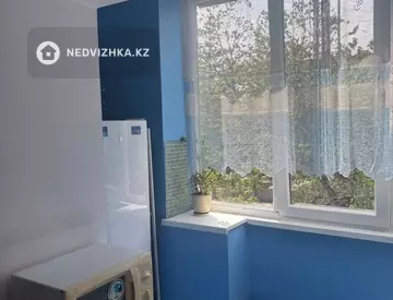 3-комнатная квартира, этаж 4 из 5, 68 м², На длительный срок, миниатюра 5