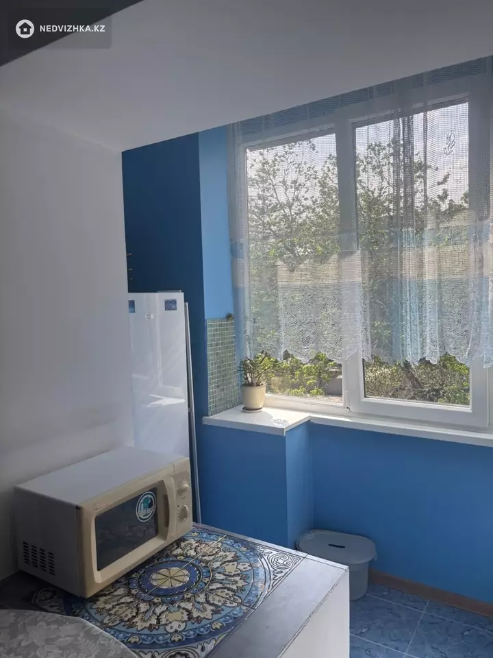 3-комнатная квартира, этаж 4 из 5, 68 м², На длительный срок, фотография 5