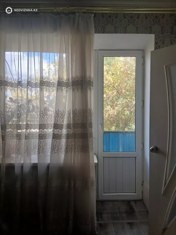 2-комнатная квартира, этаж 2 из 2, 45 м²