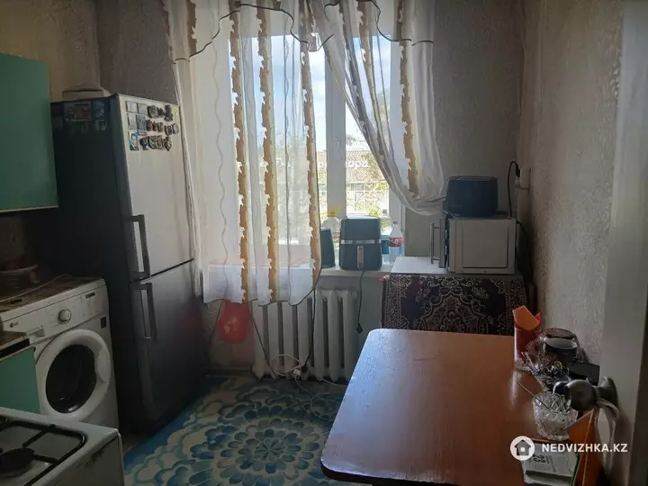 2-комнатная квартира, этаж 2 из 2, 45 м², фотография 4