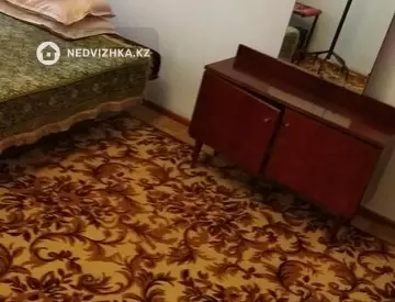 1-комнатная квартира, этаж 2 из 4, 34 м², На длительный срок