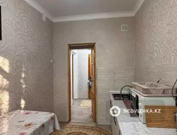 3-комнатная квартира, этаж 2 из 10, 64 м², миниатюра 8