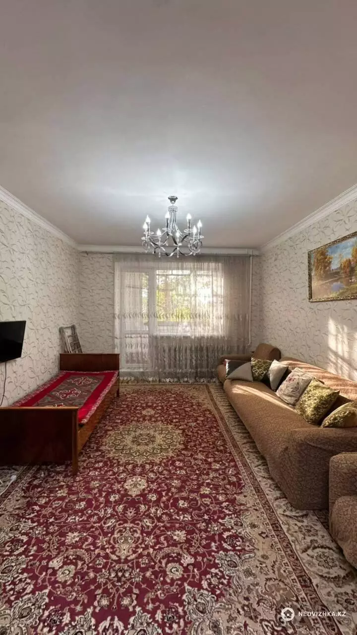 3-комнатная квартира, этаж 2 из 10, 64 м²