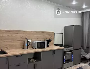 1-комнатная квартира, этаж 5 из 6, 44 м², Посуточно