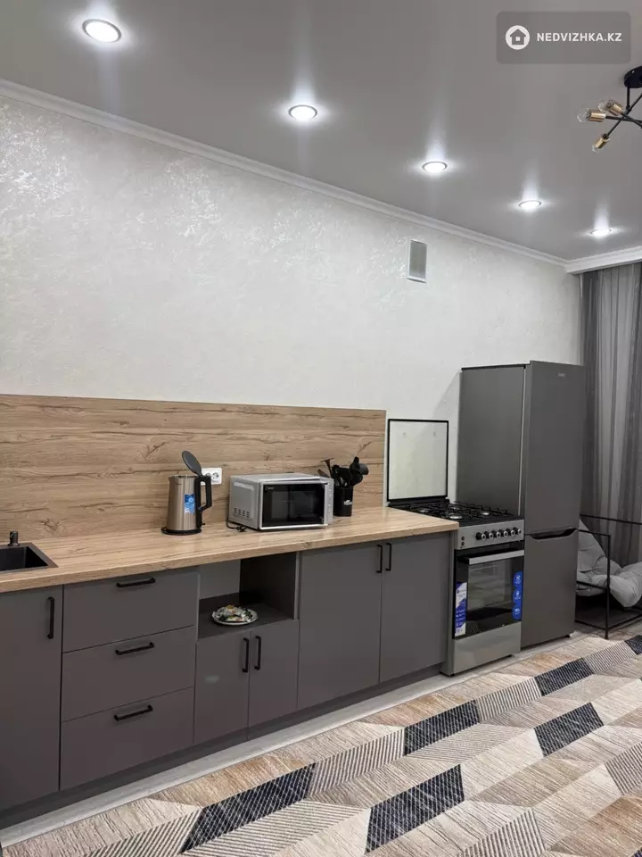 1-комнатная квартира, этаж 5 из 6, 44 м², Посуточно, фотография 3