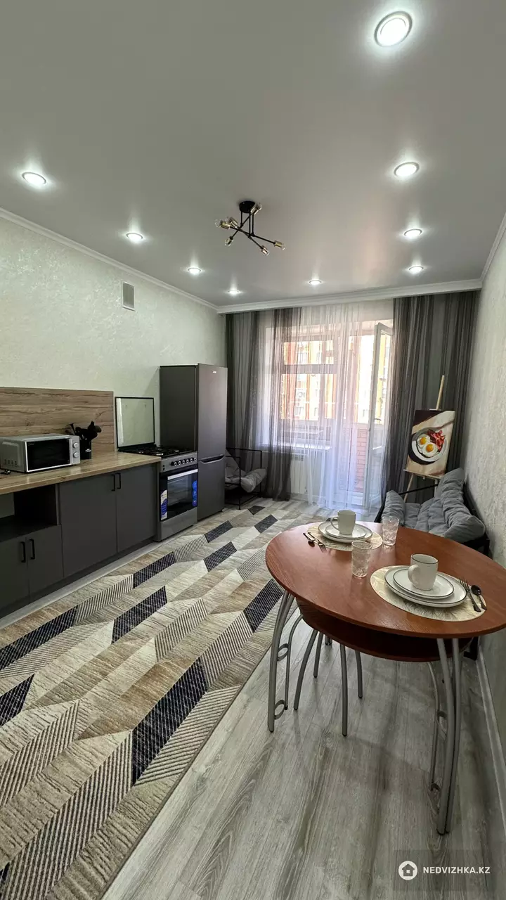 1-комнатная квартира, этаж 5 из 6, 44 м², Посуточно, фотография 5