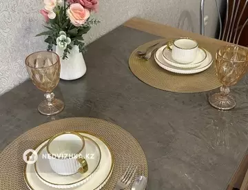 1-комнатная квартира, этаж 3 из 6, 44 м², Посуточно, миниатюра 6