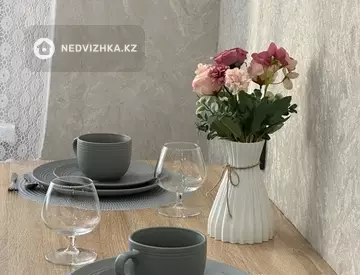 1-комнатная квартира, этаж 3 из 4, 33 м², Посуточно, миниатюра 9