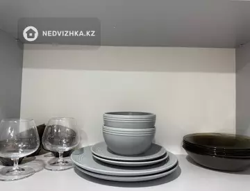 1-комнатная квартира, этаж 3 из 4, 33 м², Посуточно, миниатюра 11