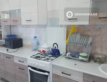 2-комнатная квартира, этаж 3 из 5, 54 м², На длительный срок, миниатюра 8