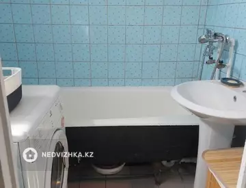2-комнатная квартира, этаж 3 из 5, 54 м², На длительный срок, миниатюра 10