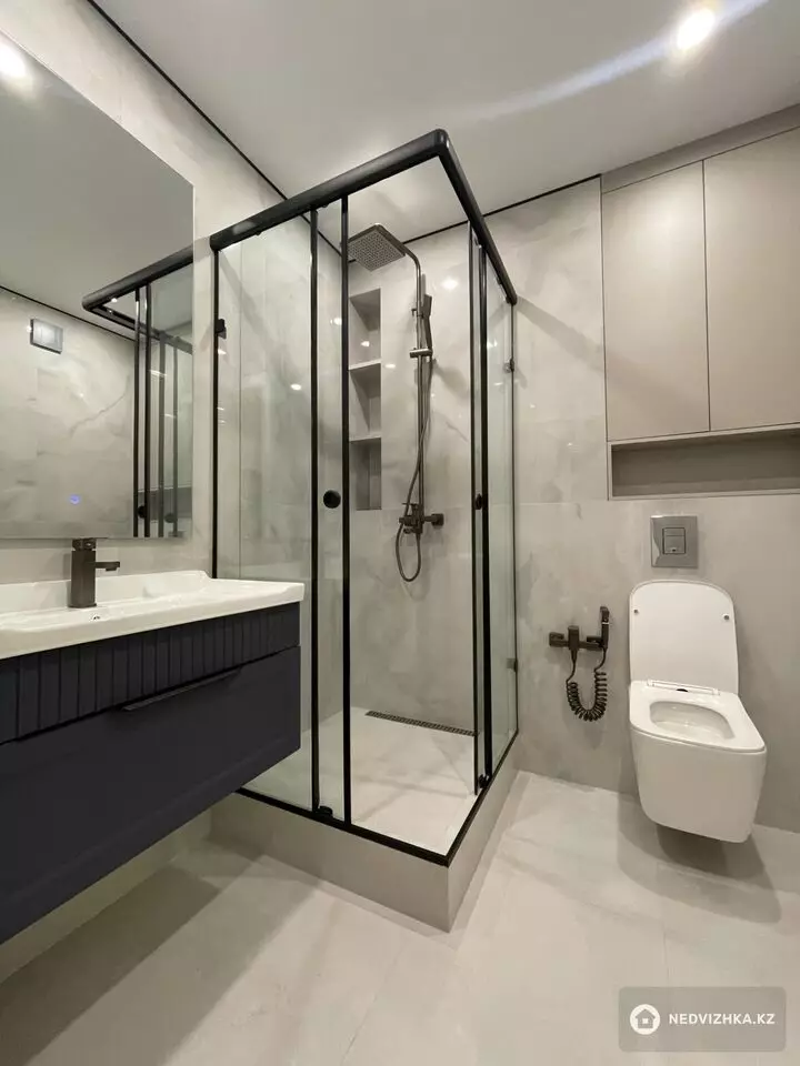 3-комнатная квартира, этаж 8 из 16, 80 м²