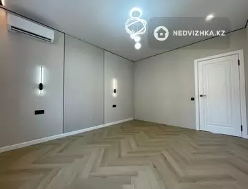 3-комнатная квартира, этаж 8 из 16, 80 м², миниатюра 10