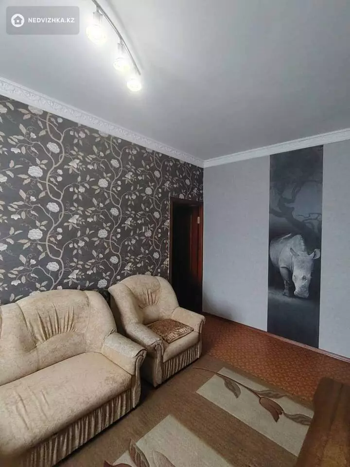 4-комнатная квартира, этаж 8 из 9, 96 м², На длительный срок, фотография 5