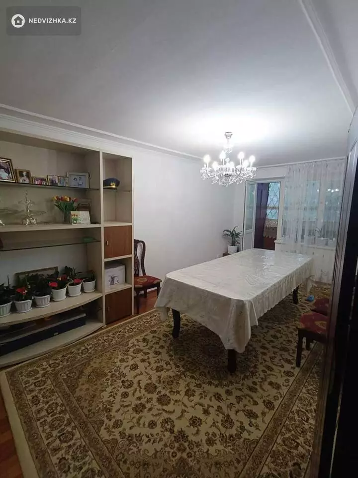3-комнатная квартира, этаж 2 из 5, 63 м²